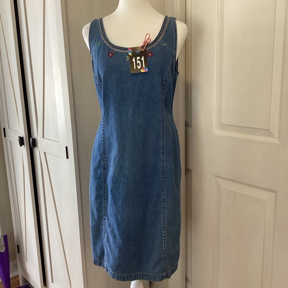 Robbie Bee Blue Denim Sleeveless Midi Dress with Embroidered Accents Sz 8 - Picture 13 of 13